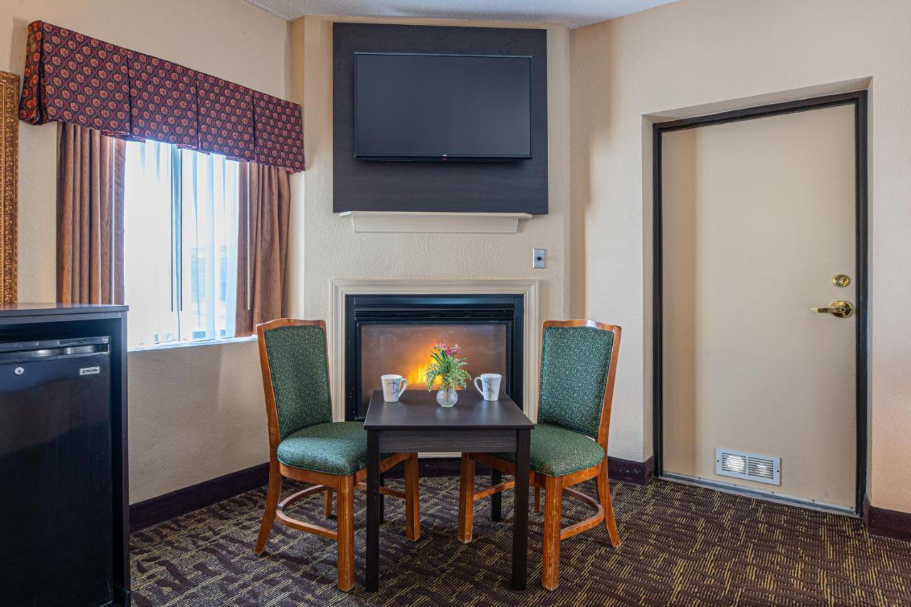 River Bend Inn - พิเจนฟอร์จ ภายนอก รูปภาพ